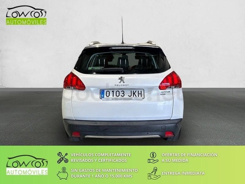 Usado Peugeot 2008 Allure 110 CV (80 kW) 2015 Blanco SUV