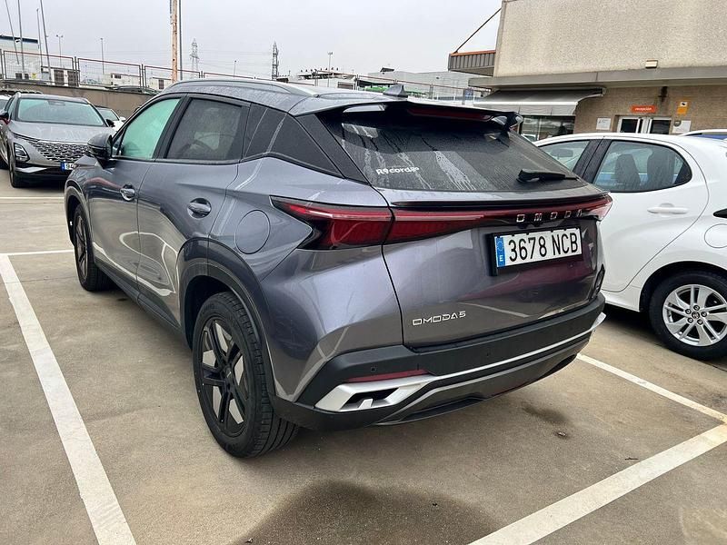 Usado Omoda 5 147 CV (108 kW) 2025 Gris / plata SUV