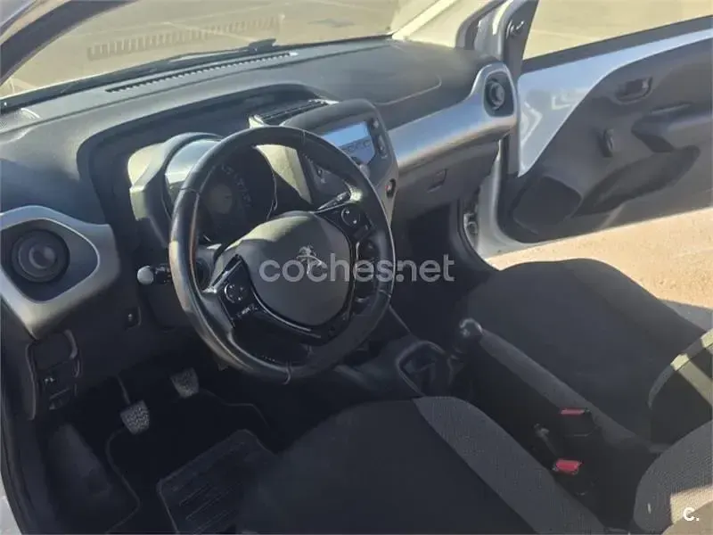 Usado Peugeot 108 Allure 82 CV (60 kW) 2015 Blanco Berlina