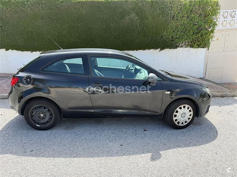 Usado Seat Ibiza SC Reference 70 CV (51 kW) 2010 Negro Utilitario