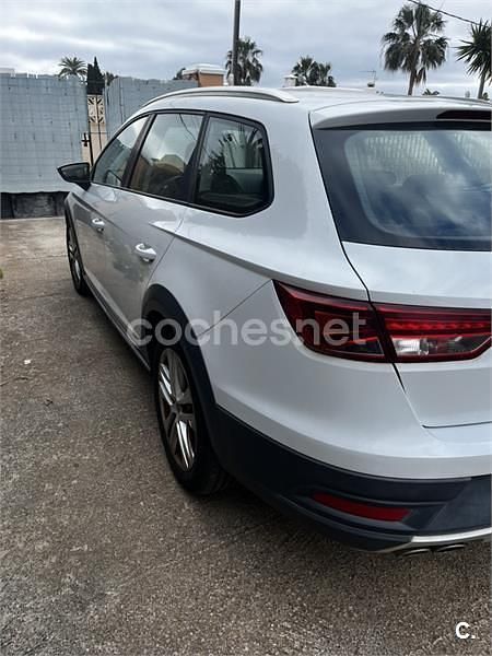 Usado Seat Leon ST 4Drive 184 CV (135 kW) 2016 Blanco Familiar