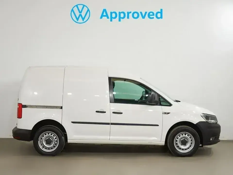 Usado VW Caddy 102 CV (75 kW) 2020 Blanco Monovolumen