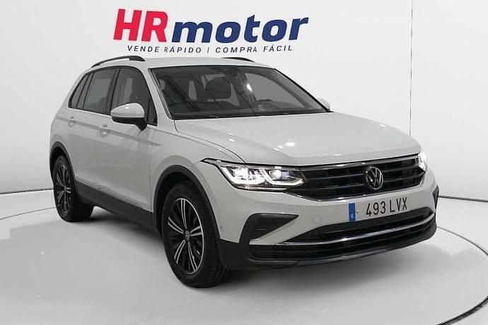 Usado VW Tiguan Life 150 CV (110 kW) 2022 Negro SUV