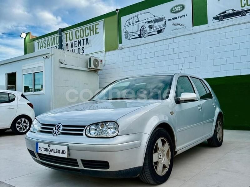 Usado VW Golf IV Highline 105 CV (77 kW) 2001 Gris / plata Berlina