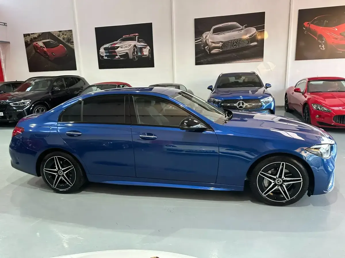 Usado Mercedes C220 197 CV (144 kW) 2023 Azul Berlina