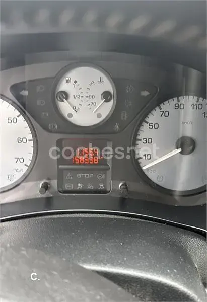 Usado Citroën e-Berlingo Feel 120 CV (88 kW) 2016 Gris / plata Monovolumen