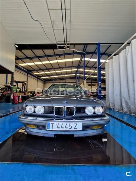 Usado BMW 730 188 CV (138 kW) 1989 Gris / plata Berlina