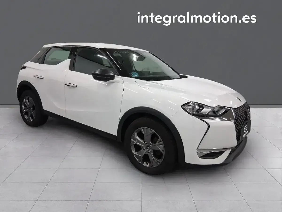 Usado DS Automobiles DS3 Crossback Chic 110 CV (80 kW) 2022 Blanco SUV