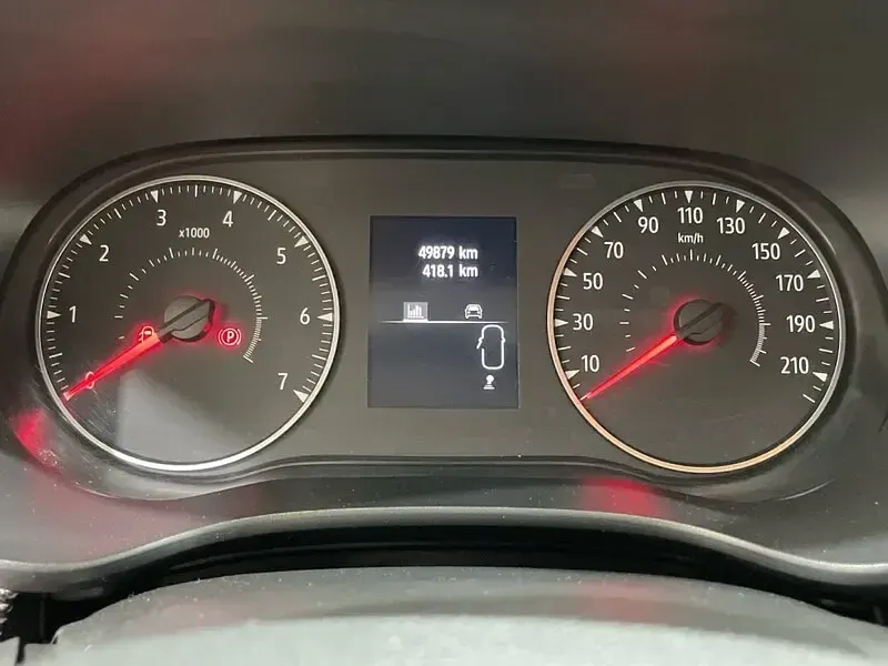 Usado Dacia Sandero Expression 100 CV (73 kW) 2023 Blanco Berlina