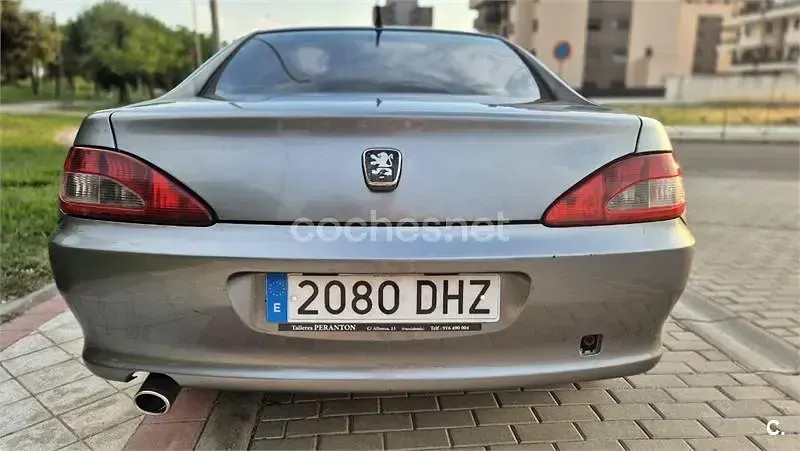 Usado Peugeot 406 Coupe 136 CV (100 kW) 2004 Gris / plata Coupe