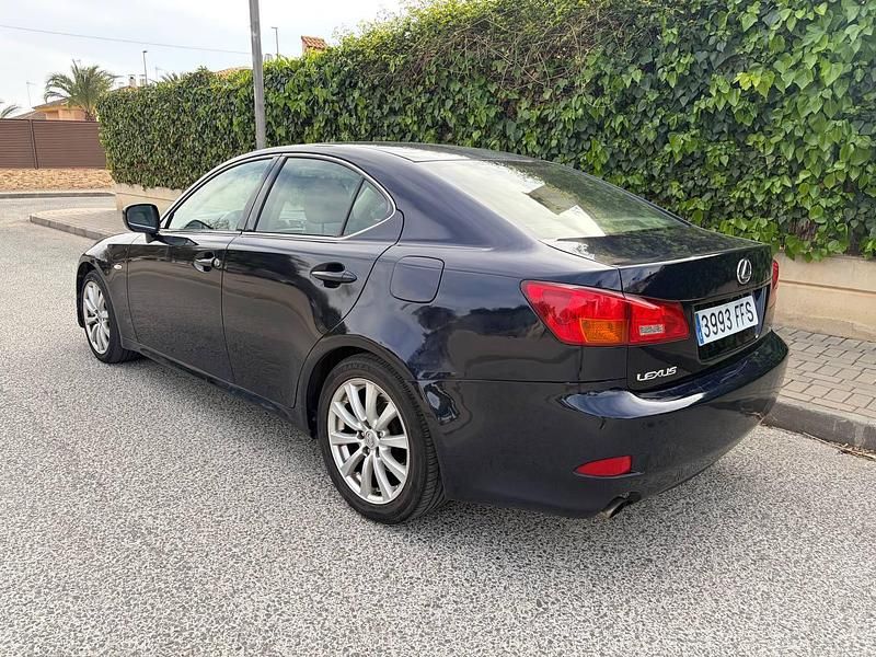 Usado Lexus IS250 President Line 208 CV (152 kW) 2007 Azul Berlina
