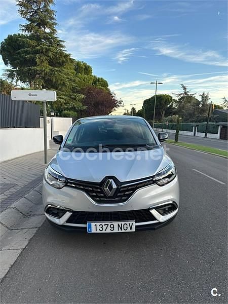 Gris / plata Usado 2023 Renault Grand Scénic IV Zen Monovolumen | 22.600 € (Precio justo) - Imagen 1/4