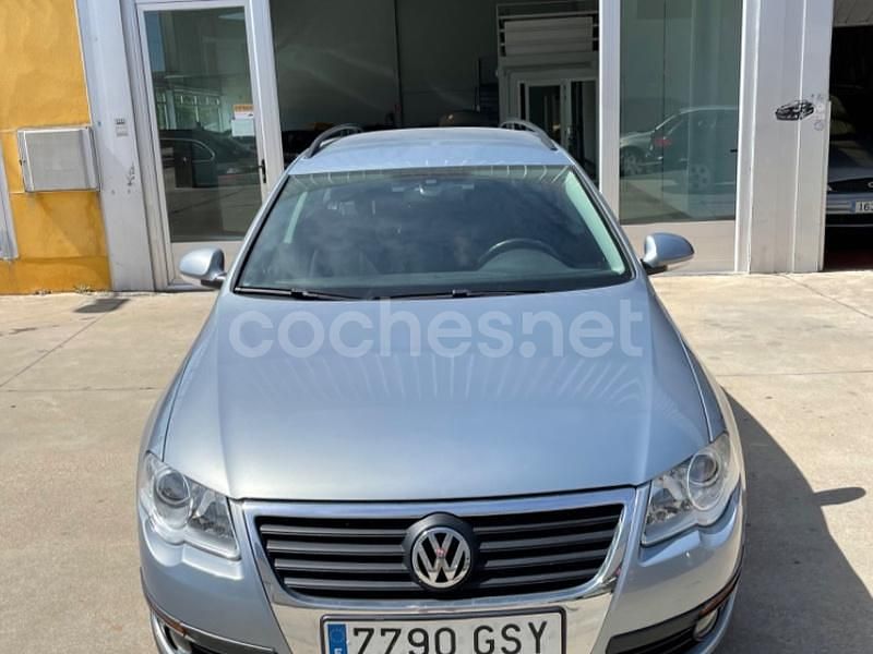 Usado VW Passat Edition 140 CV (102 kW) 2009 Azul Familiar
