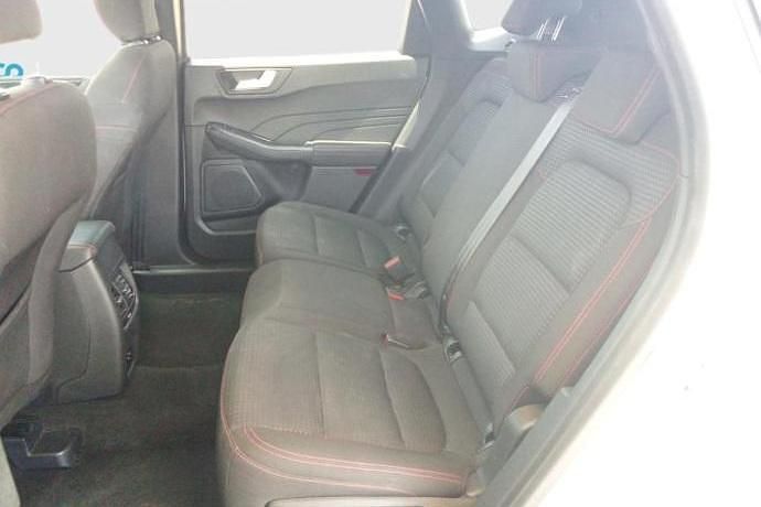 Usado Ford Kuga ST-Line 225 CV (165 kW) 2022 Blanco SUV