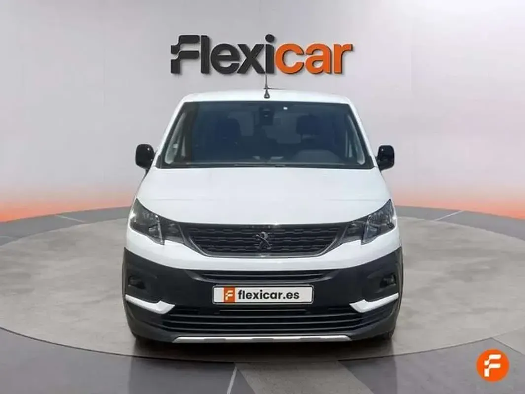 Usado Peugeot Rifter Active 102 CV (75 kW) 2022 Blanco Monovolumen