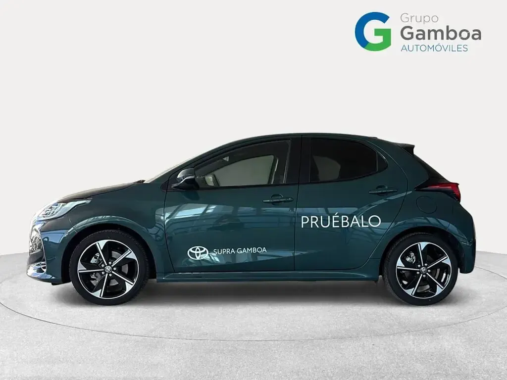 Usado Toyota Yaris Hybrid 115 CV (84 kW) 2025 Verde Berlina