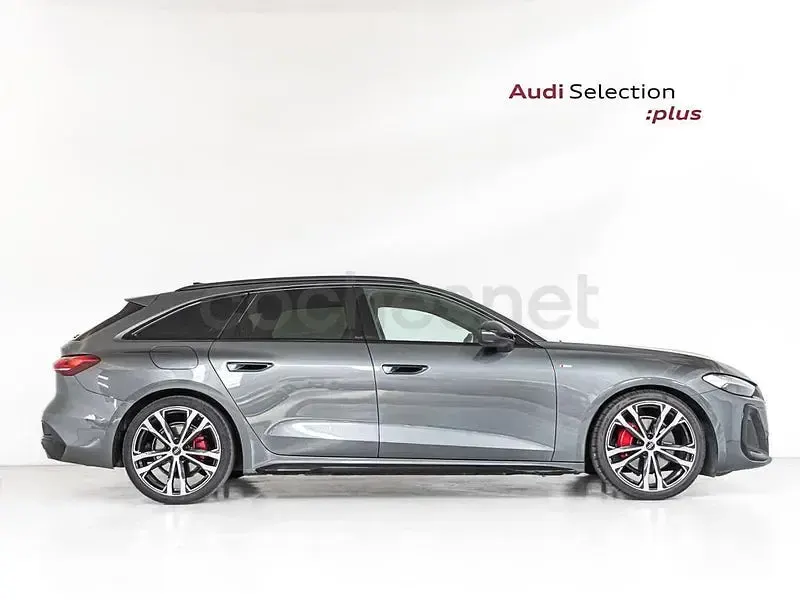 Usado Audi A5 Ambiente 204 CV (150 kW) 2025 Gris / plata Familiar