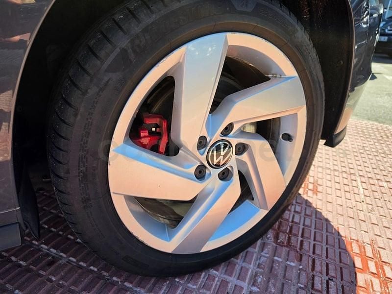 Usado VW Golf VIII GTE 245 CV (180 kW) 2023 Gris / plata Berlina