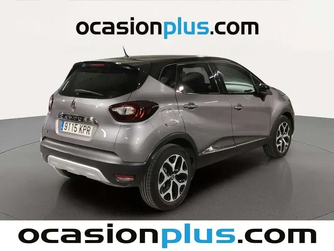 Usado Renault Captur Zen 90 CV (66 kW) 2018 Gris SUV