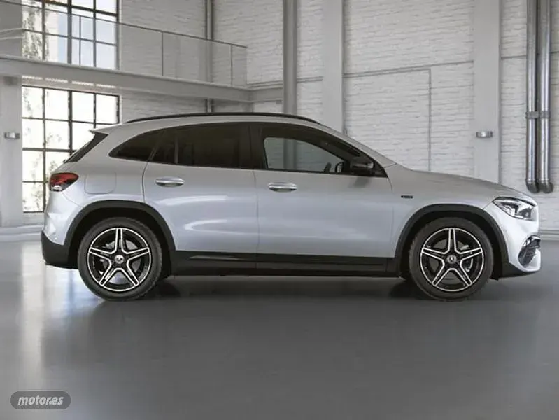 Usado Mercedes GLA250 218 CV (160 kW) 2020 Gris SUV