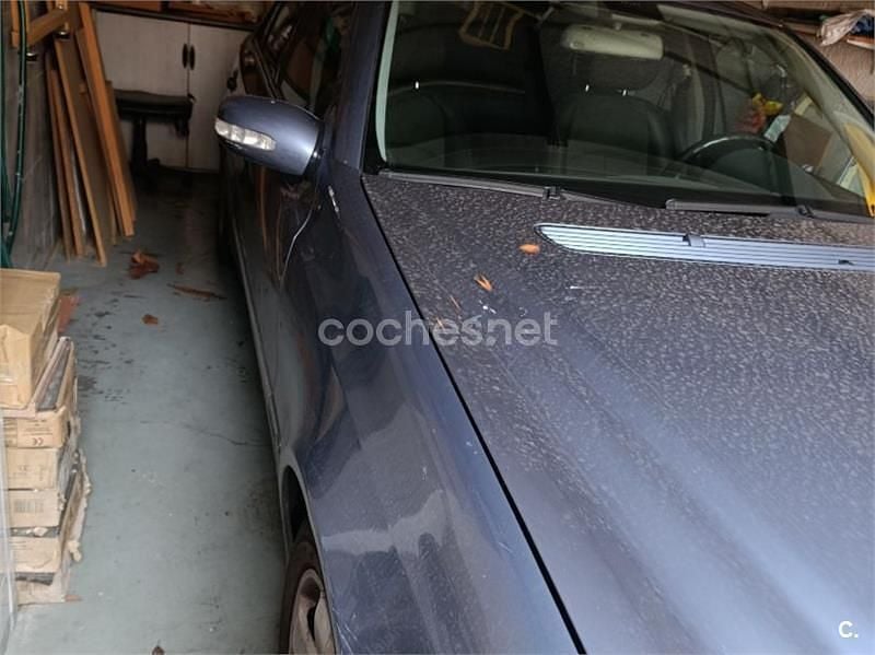 Usado Mercedes E280 Classic 190 CV (139 kW) 2005 Azul Familiar