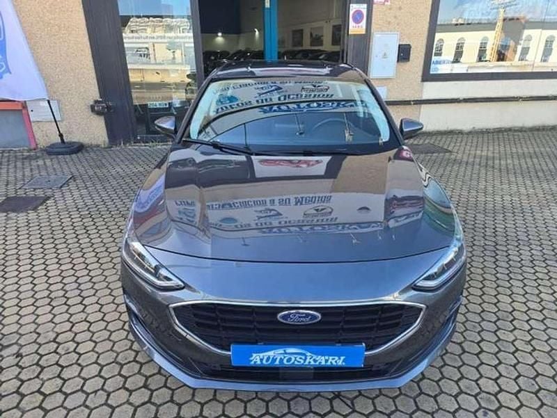 Używany Ford Focus Active 125 KM (91 kW) 2022 Szary Sedan/Limuzyna