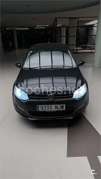 Usado VW Polo R-line 105 CV (77 kW) 2014 Negro Berlina