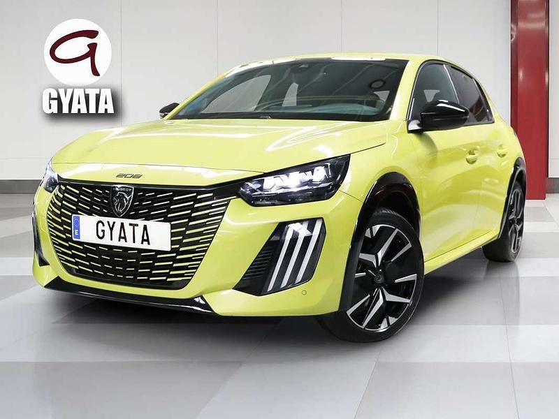 Usado Peugeot e-208 GT 114 kW (156 CV) 2024 Amarillo Utilitario
