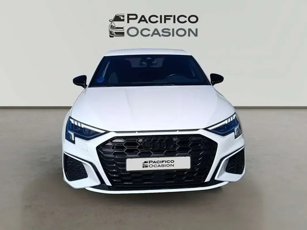 Usado Audi A3 Sportback e-tron Competition 150 CV (110 kW) 2022 Blanco Utilitario