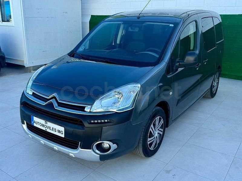 Usado Citroën Berlingo XTR 92 CV (67 kW) 2015 Gris / plata Monovolumen