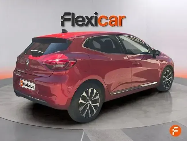 Usado Renault Clio Techno 90 CV (66 kW) 2023 Rojo Utilitario