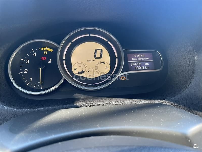 Usado Renault Mégane Dynamique 110 CV (80 kW) 2012 Gris / plata Berlina