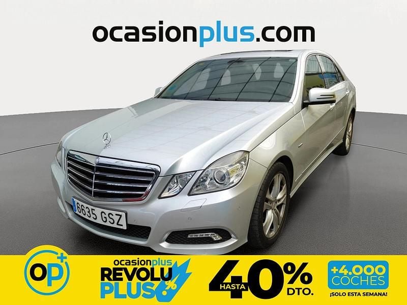 Usado Mercedes E350 Avantgarde 292 CV (214 kW) 2010 Gris plata Berlina
