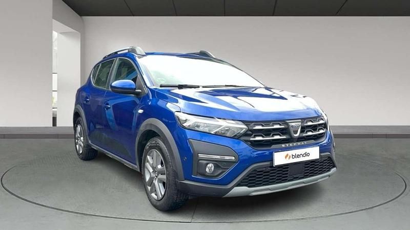 Usado Dacia Sandero Essentiel 91 CV (66 kW) 2021 Azul Utilitario