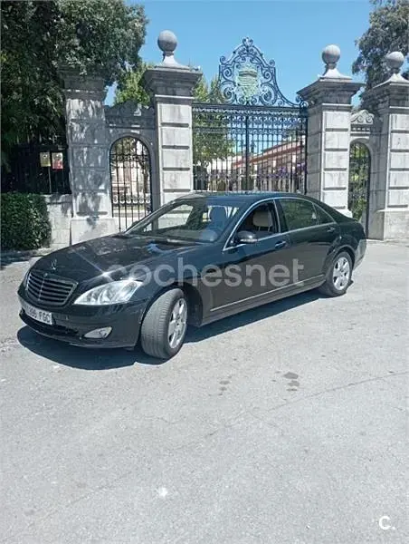Usado Mercedes S500 306 CV (225 kW) 2006 Negro Berlina
