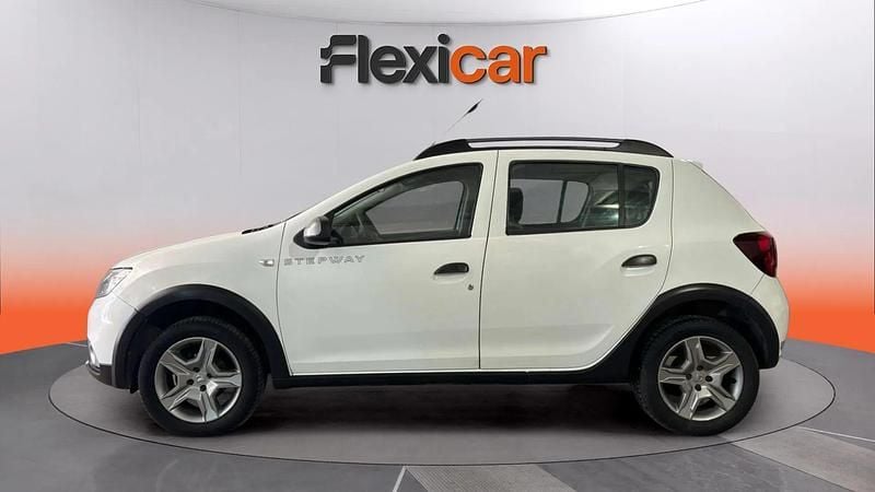 Usado Dacia Sandero Essentiel 90 CV (66 kW) 2018 Blanco Berlina