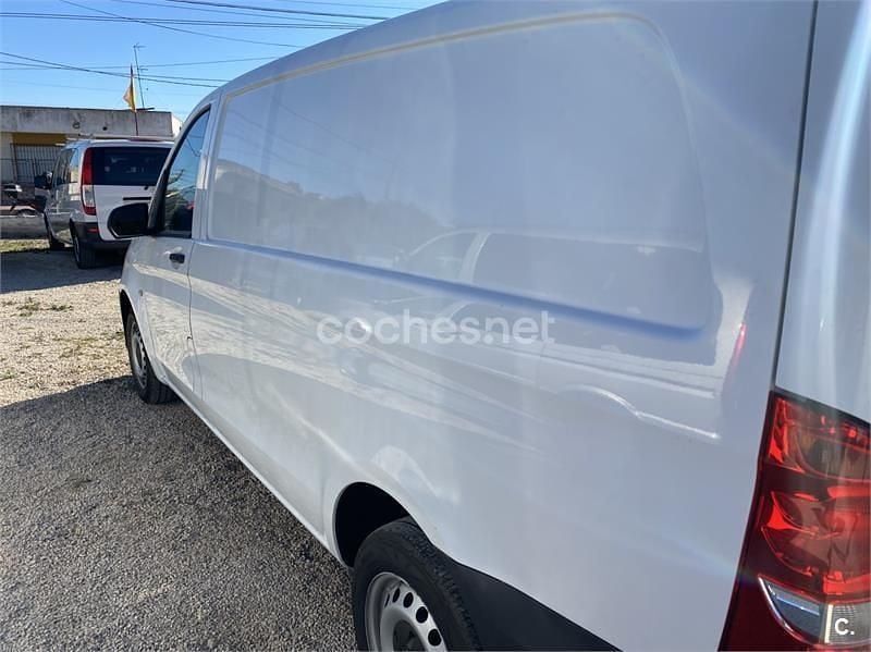 Usado Mercedes Vito Marco Polo 88 CV (64 kW) 2016 Blanco Van
