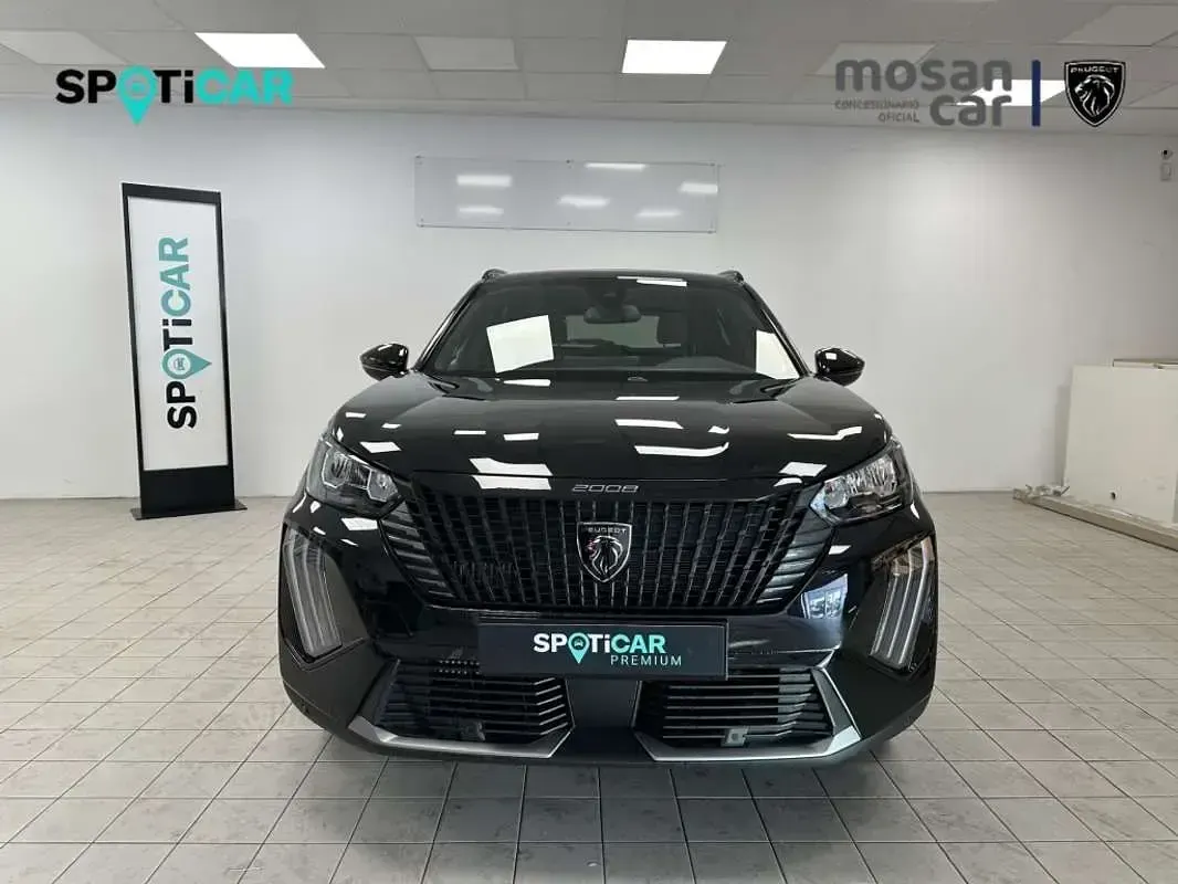 Usado Peugeot 2008 Allure 101 CV (74 kW) 2025 Negro SUV