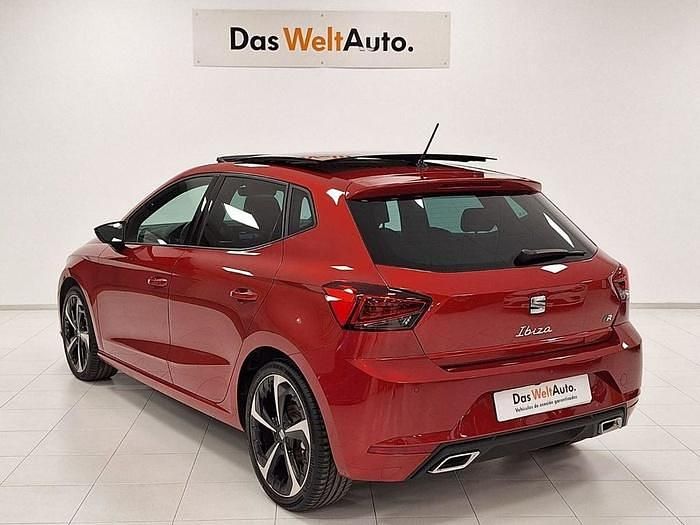 Rojo Usado 2023 Seat Ibiza FR | 20.900 € (Caro) - Imagen 1/4