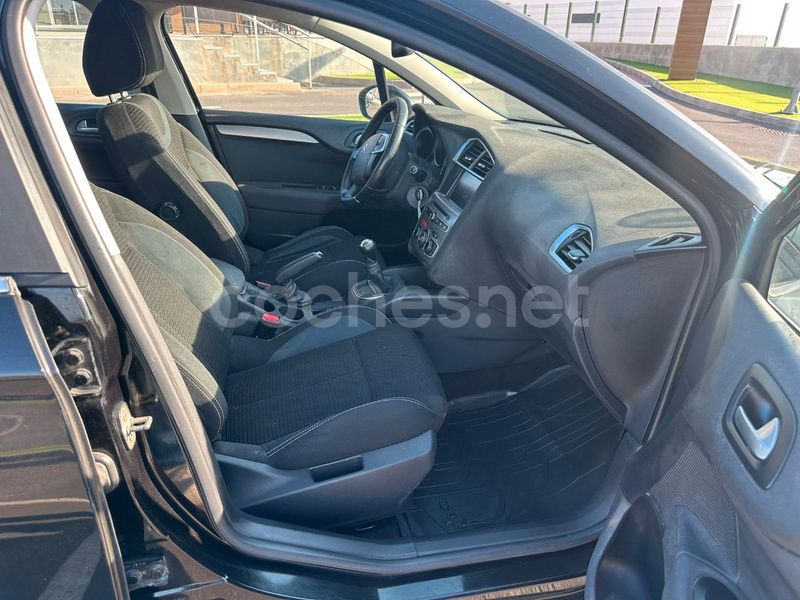 Usado Citroën C4 92 CV (67 kW) 2015 Negro Berlina