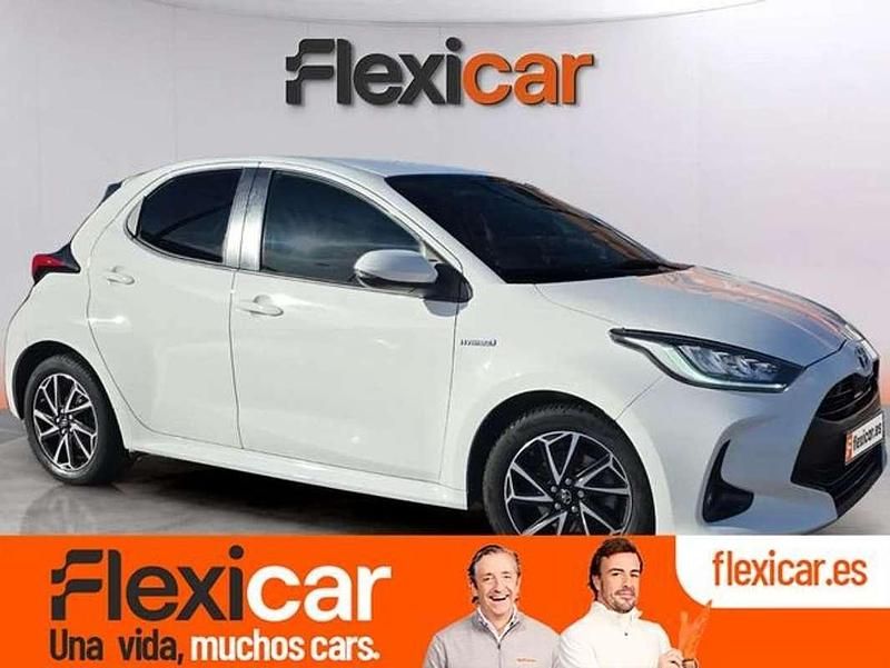 Blanco Usado 2021 Toyota Yaris Hybrid Active Utilitario | 14.850 € (Buen precio) - Imagen 1/4