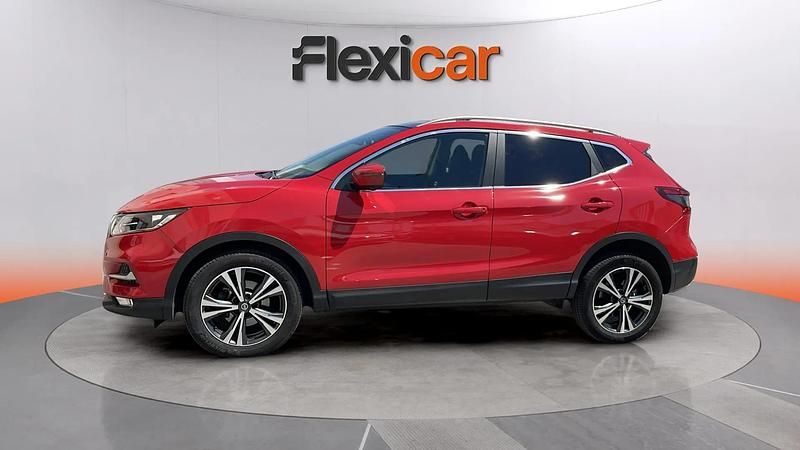 Usado Nissan Qashqai N-Connecta 116 CV (85 kW) 2018 Rojo SUV