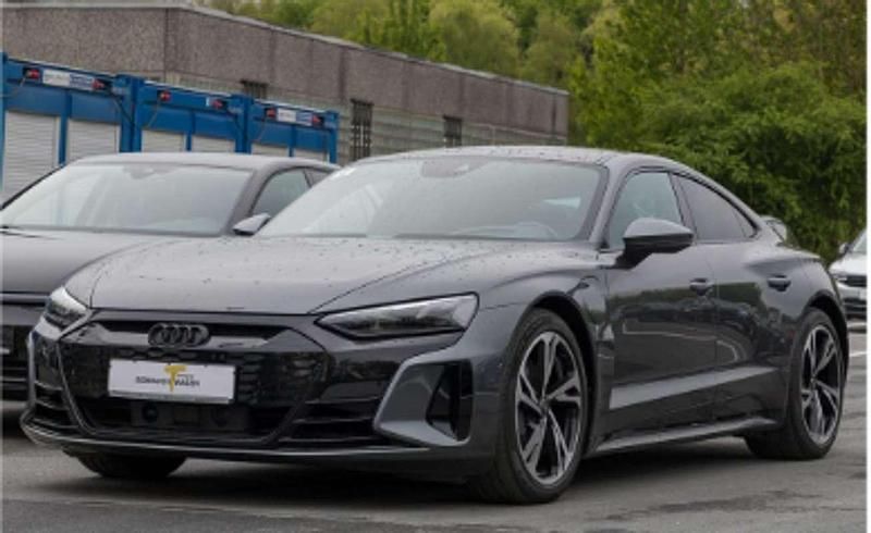 Usado Audi e-tron GT quattro 350 kW (476 CV) 2021 Gris Berlina