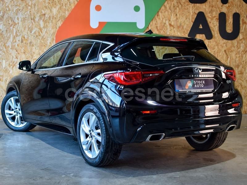 Usado Infiniti Q30 Premium 109 CV (80 kW) 2016 Negro Berlina