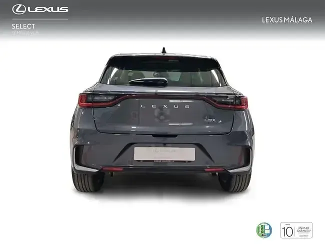 Nuevo Lexus LBX 136 CV (100 kW) 2025 Gris / plata SUV