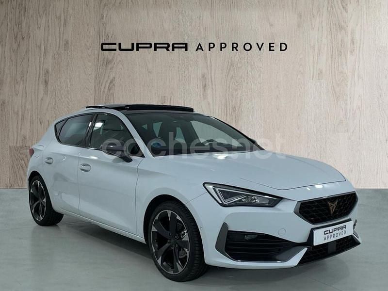 Blanco Usado 2024 Cupra Leon Berlina | 28.809 € (Precio justo) - Imagen 1/3