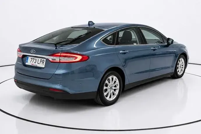 Usado Ford Mondeo Trend 120 CV (88 kW) 2021