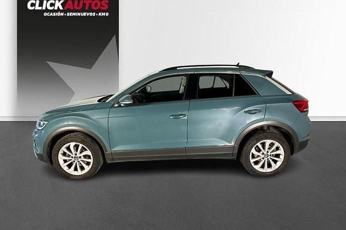 Usado VW T-Roc Life 110 CV (80 kW) 2023 Rojo SUV