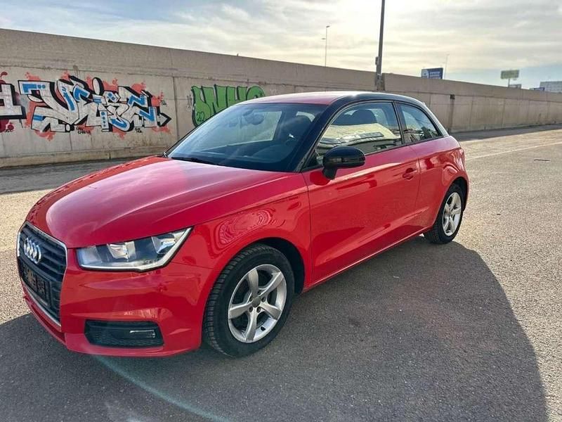 Usado Audi A1 Design 116 CV (85 kW) 2015 Rojo Utilitario