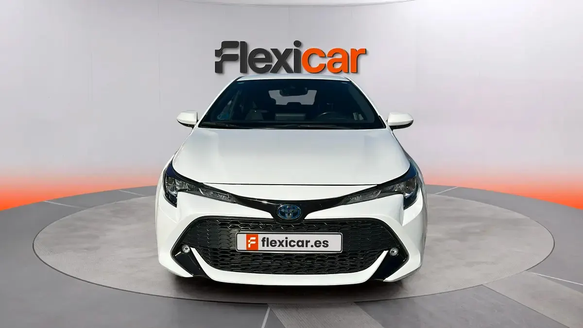 Usado Toyota Corolla Active 122 CV (89 kW) 2022 Gris Berlina